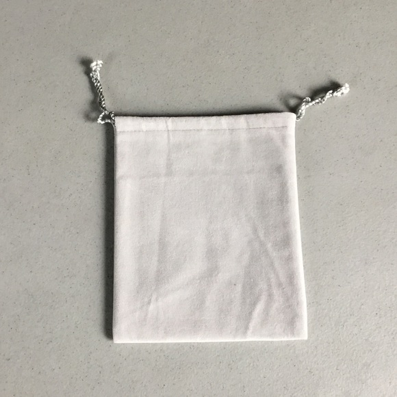 NEIMAN MARCUS - Picture 2 of 9